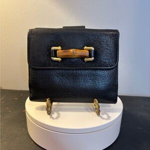 Gucci Bamboo Vintage Wallet in black leather